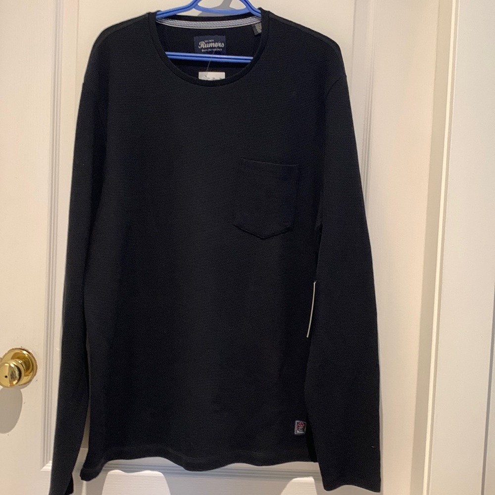 NWT. Men’s Rumours shirt